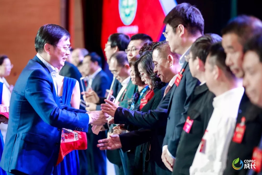 1596524697.jpg 640 (1).webp (28).jpg